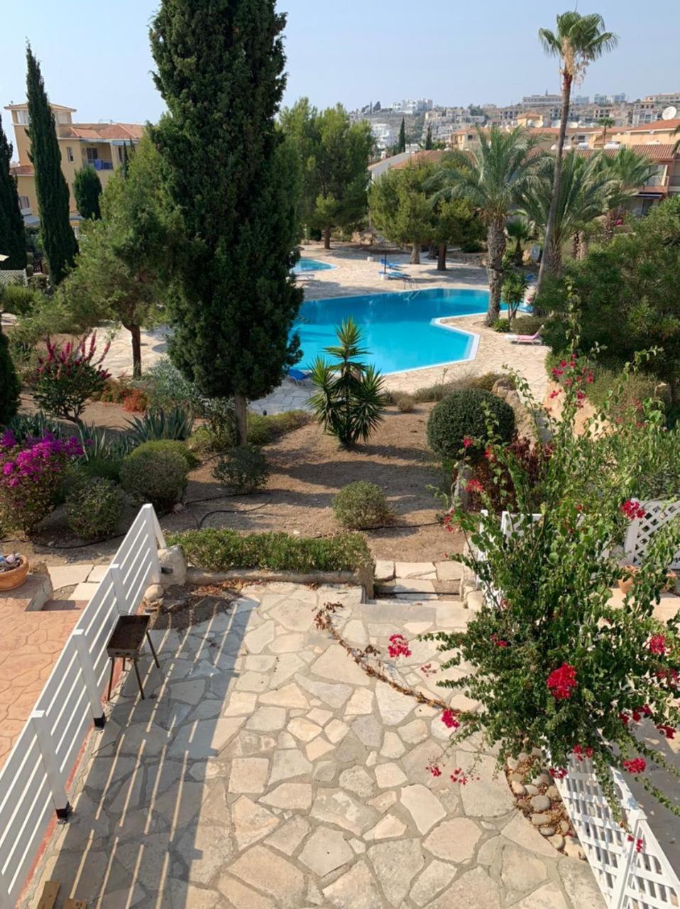 Regina Gardens - Spacious 3 Bed, 2 Bath Maisonette بافوس المظهر الخارجي الصورة